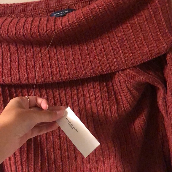American Eagle Off the Shoulder Top - Picture 5 of 9